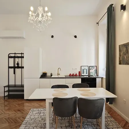 Tinelinn #old Town Bridge Ζαντάρ