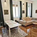 Tinelinn #old Town Bridge Apartman *