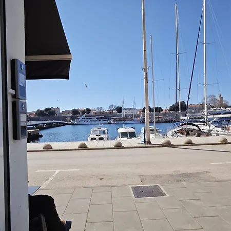 Tinelinn #old Town Bridge 아파트